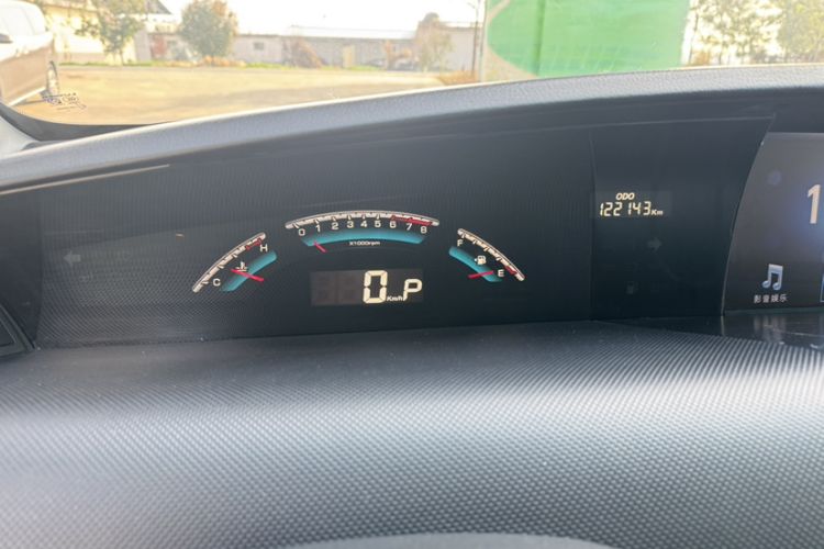 Used Luxgen Great 7 MPV 2016 2.0T Comfort Edition Odometer Close Up