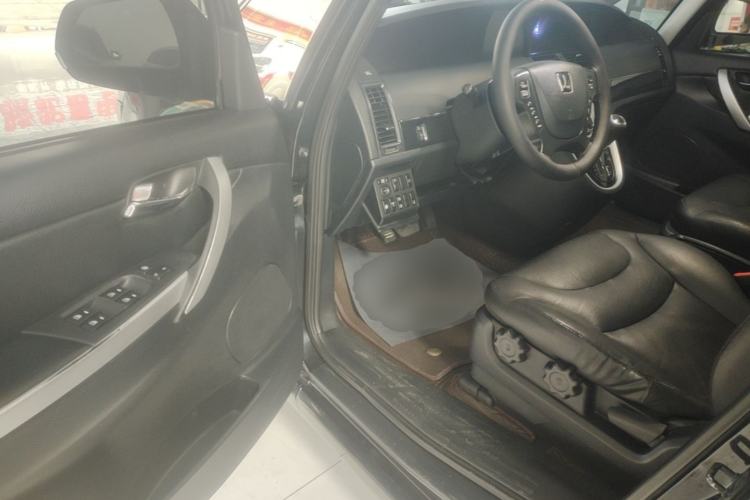 Used Luxgen Great 7 MPV 2013 2.0T Luxury Model Driver Seat