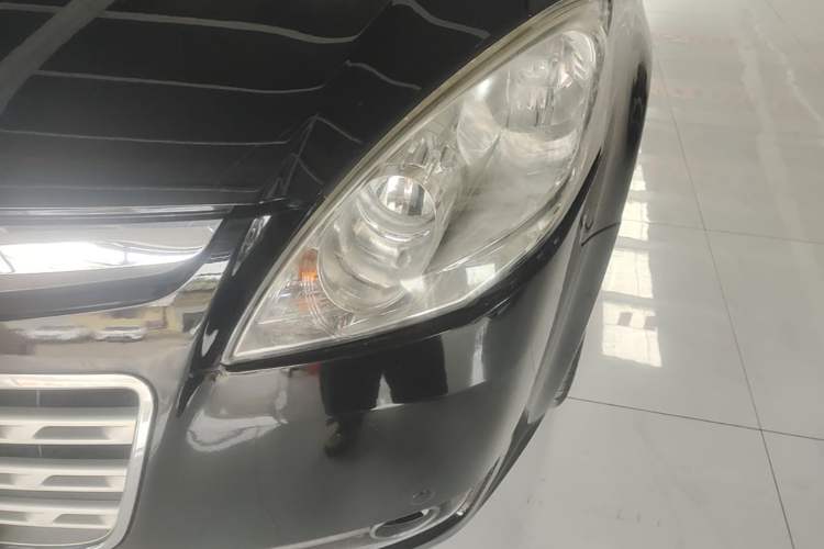 Used Luxgen Great 7 MPV 2013 2.0T Luxury Model Left Front Headlight