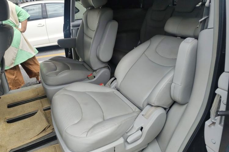 Used Luxgen Great 7 MPV 2013 2.0T Luxury Model Left Rear Seat