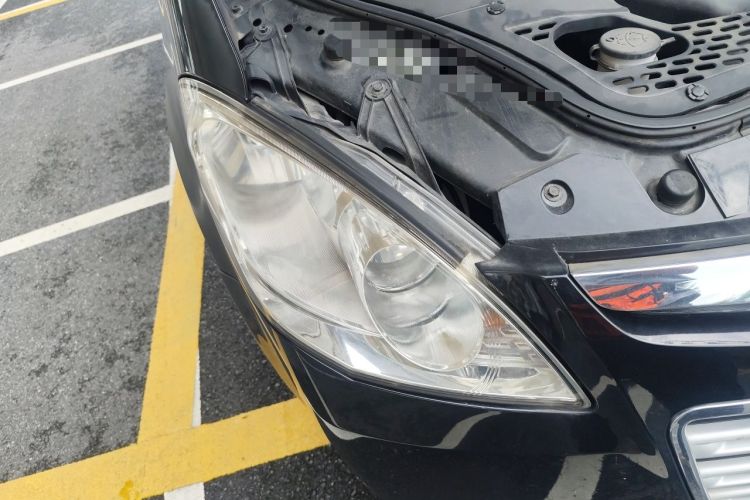 Used Luxgen Great 7 MPV 2013 2.0T Luxury Model Right Front Headlight
