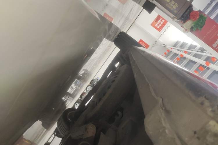 Used Luxgen Great 7 MPV 2013 2.0T Luxury Model Right Side Sill