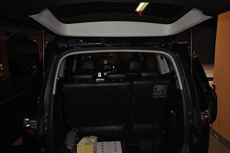 Used Luxgen Great 7 MPV 2013 2.0T Luxury Model Trunk