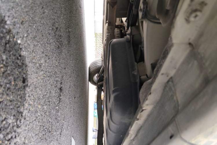 Used Luxgen Great 7 MPV 2013 2.0T Elite Edition Chassis Front Left