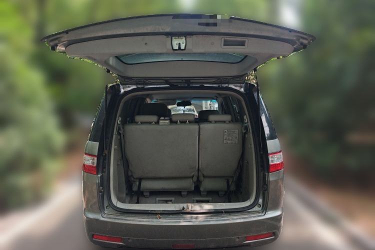 Used Luxgen Great 7 MPV 2013 2.0T Elite Edition Trunk