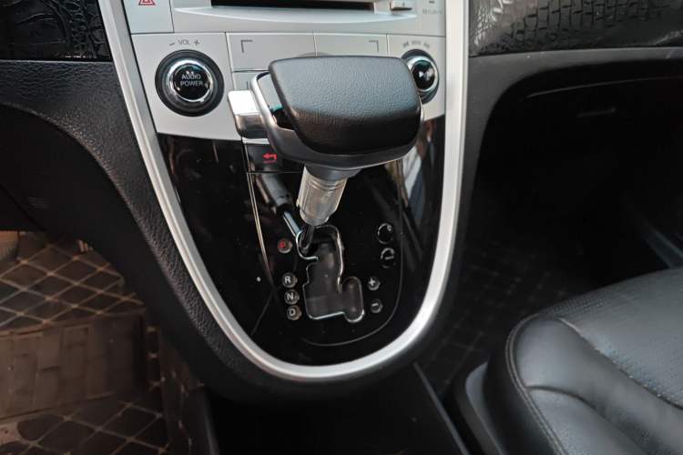 Used Luxgen Great 7 MPV 2013 2.0T Business Model Gear Lever