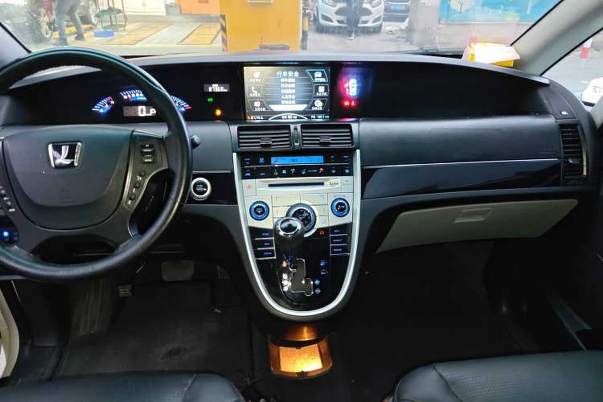 Used Luxgen Great 7 MPV 2013 2.0T Executive Model Audio And AC Panel