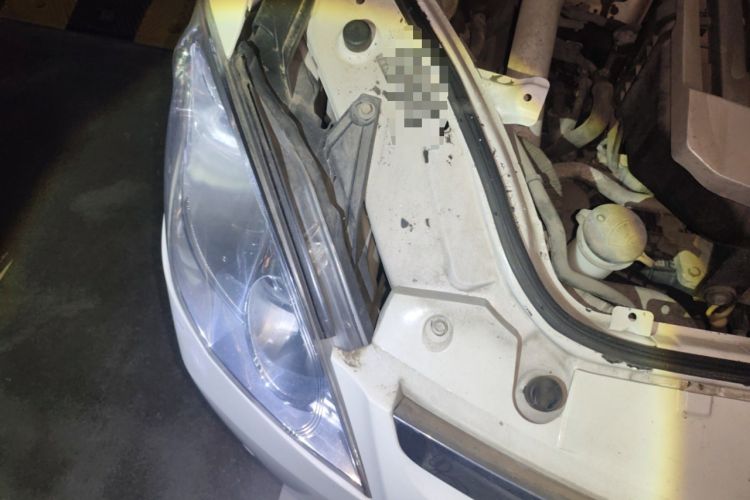 Used Luxgen Great 7 MPV 2013 2.0T Luxury Model Engine Bay Right