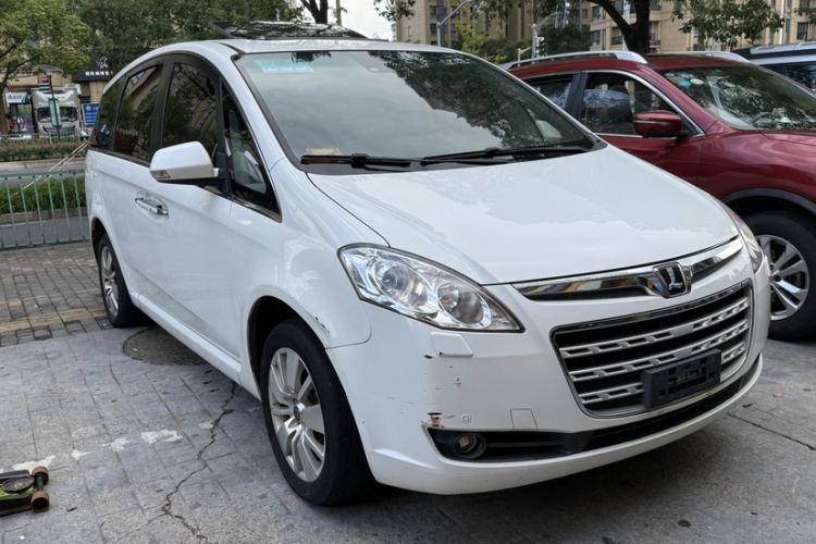 Used Luxgen Great 7 MPV 2013 2.0T Executive Model Exterior 2