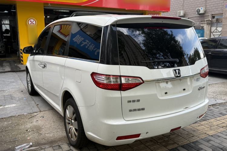 Used Luxgen Great 7 MPV 2013 2.0T Executive Model Exterior 4