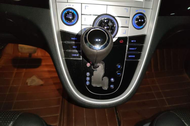 Used Luxgen Great 7 MPV 2013 2.0T Executive Model Gear Lever