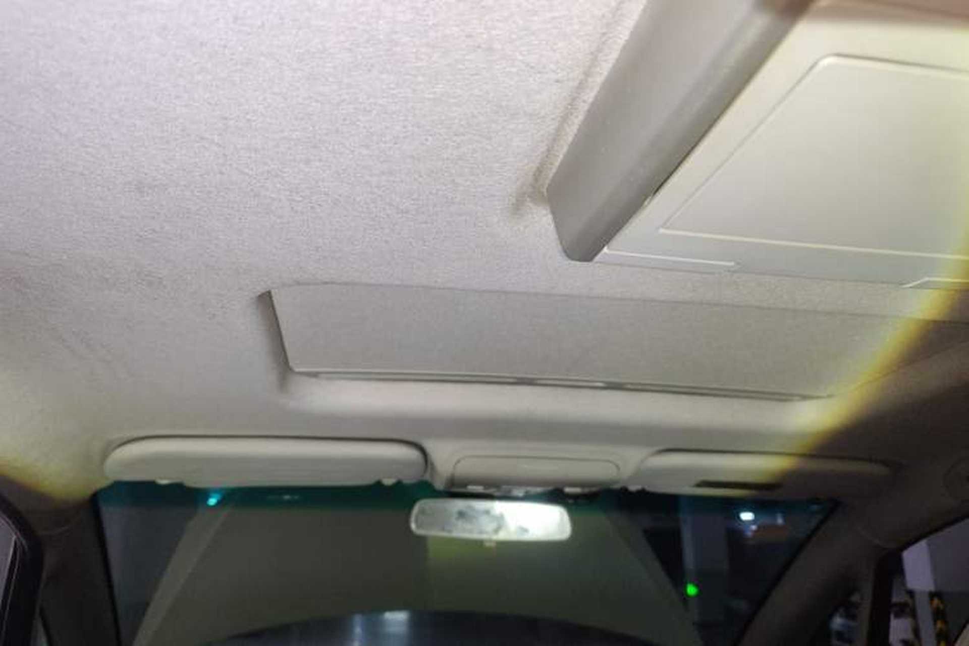 Used Luxgen Great 7 MPV 2013 2.0T Luxury Model Headliner