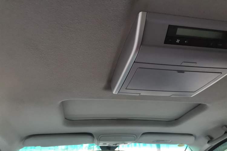 Used Luxgen Great 7 MPV 2013 2.0T Luxury Model Headliner