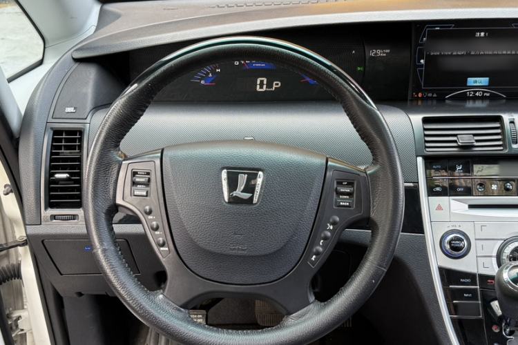 Used Luxgen Great 7 MPV 2013 2.0T Executive Model Interior 2