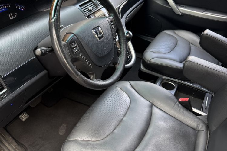 Used Luxgen Great 7 MPV 2013 2.0T Executive Model Interior 5