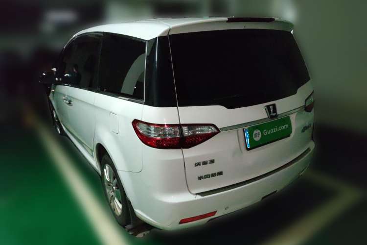Used Luxgen Great 7 MPV 2013 2.0T Executive Model Rear Left 45 Deg
