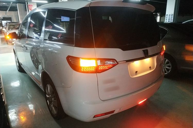 Used Luxgen Great 7 MPV 2013 2.0T Luxury Model Rear Left 45 Deg
