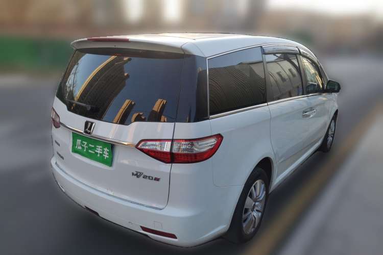 Used Luxgen Great 7 MPV 2013 2.0T Luxury Model Rear Right 45 Deg