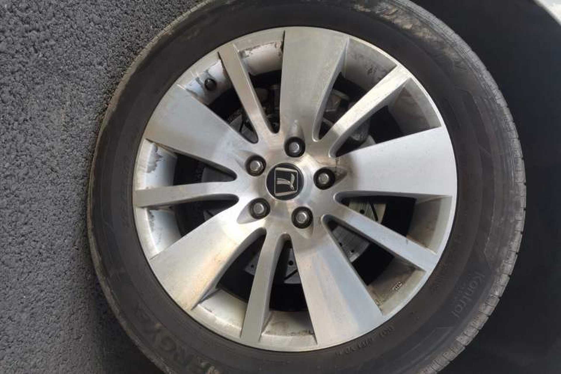 Used Luxgen Great 7 MPV 2013 2.0T Luxury Model Right Front Wheel Hub