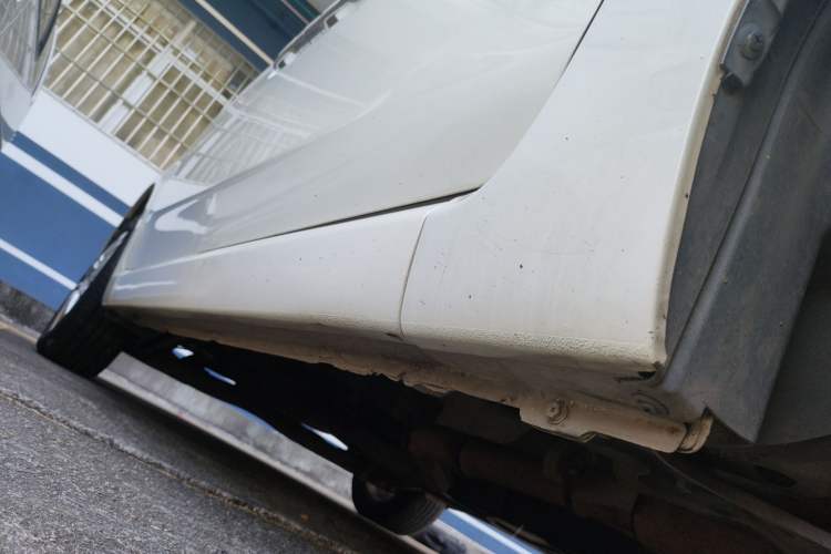 Used Luxgen Great 7 MPV 2013 2.0T Luxury Model Right Side Sill