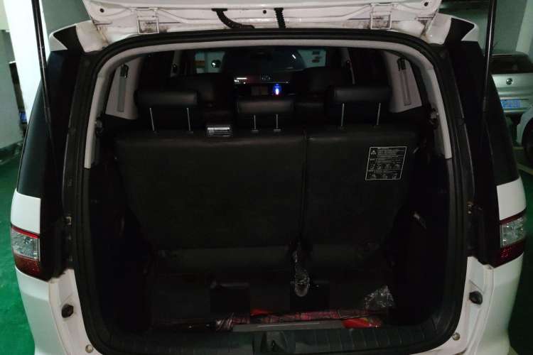 Used Luxgen Great 7 MPV 2013 2.0T Executive Model Trunk