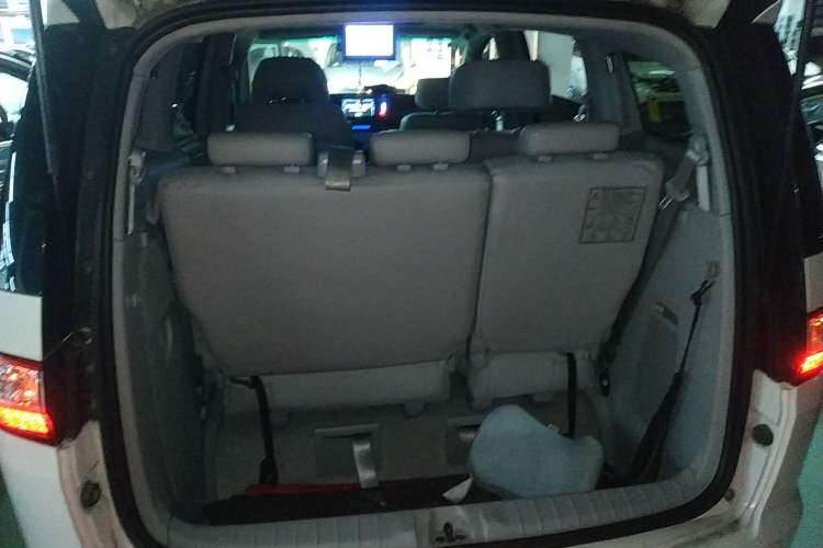 Used Luxgen Great 7 MPV 2013 2.0T Luxury Model Trunk
