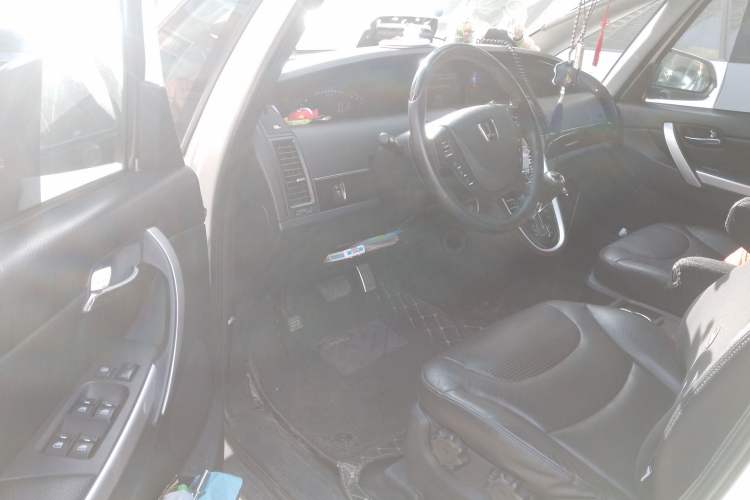 Used Luxgen Great 7 MPV 2015 2.0T Luxury Model Driver Seat