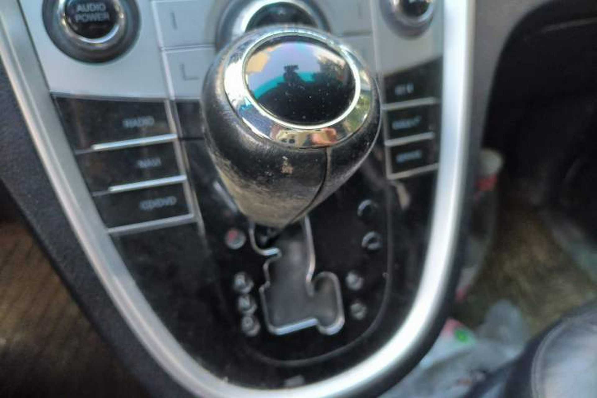 Used Luxgen Great 7 MPV 2015 2.0T Luxury Model Gear Lever