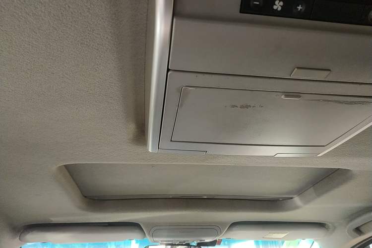 Used Luxgen Great 7 MPV 2015 2.0T Luxury Model Headliner