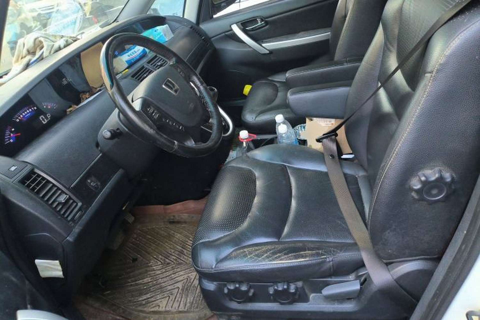 Used Luxgen Great 7 MPV 2015 2.0T Luxury Model Left Front Seat