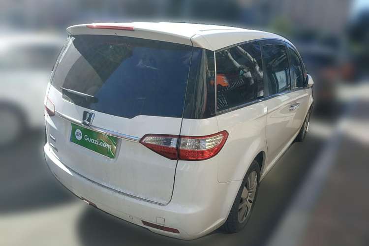 Used Luxgen Great 7 MPV 2015 2.0T Luxury Model Rear Right 45 Deg