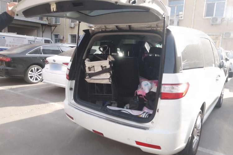 Used Luxgen Great 7 MPV 2015 2.0T Luxury Model Trunk