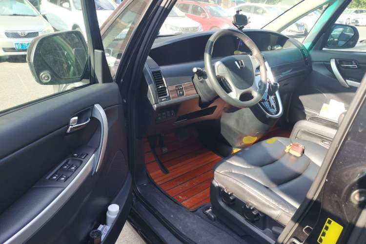 Used Luxgen Great 7 MPV 2016 2.0T Luxury Model Driver Seat