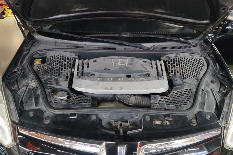 Used Luxgen Great 7 MPV 2016 2.0T Comfort Edition Engine Bay