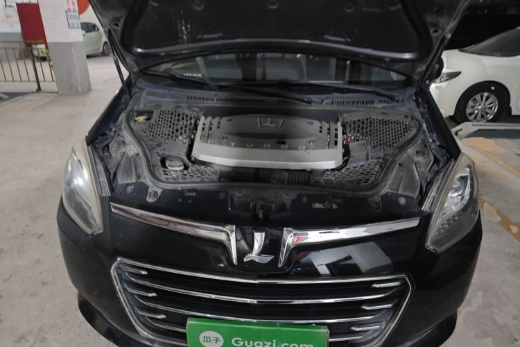 Used Luxgen Great 7 MPV 2016 2.0T Comfort Edition Engine Bay