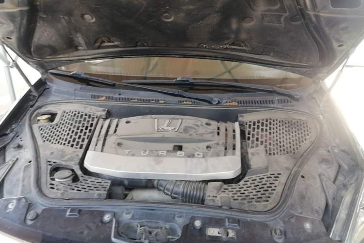 Used Luxgen Great 7 MPV 2016 2.0T Comfort Edition Engine Bay