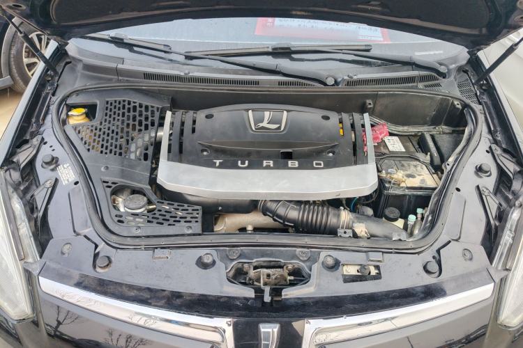 Used Luxgen Great 7 MPV 2016 2.0T Comfort Edition Engine Bay