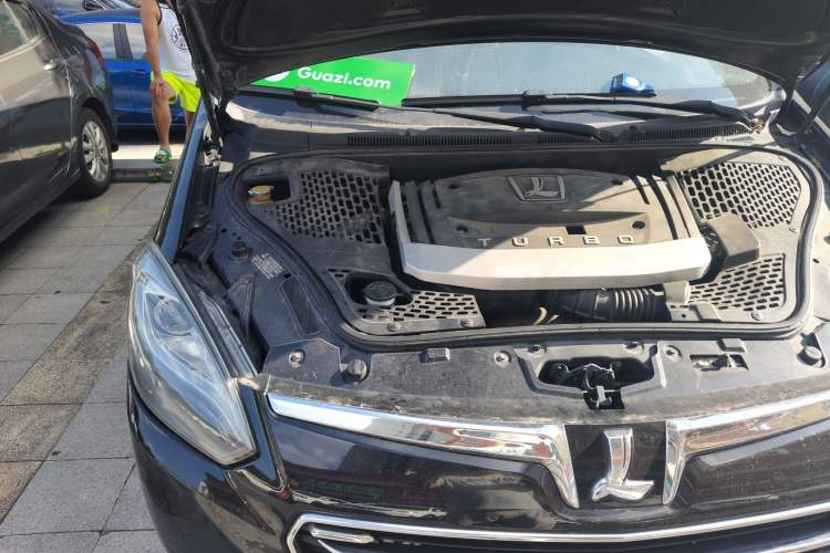 Used Luxgen Great 7 MPV 2016 2.0T Luxury Model Engine Bay Right