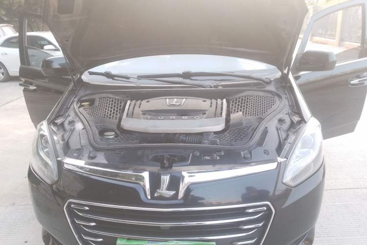 Used Luxgen Great 7 MPV 2016 2.0T Luxury Model Engine Bay
