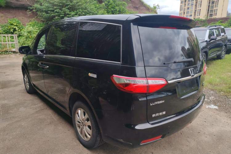 Used Luxgen Great 7 MPV 2016 2.0T Luxury Model Exterior 3