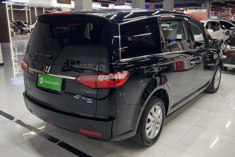 Used Luxgen Great 7 MPV 2016 2.0T Luxury Model Exterior 3