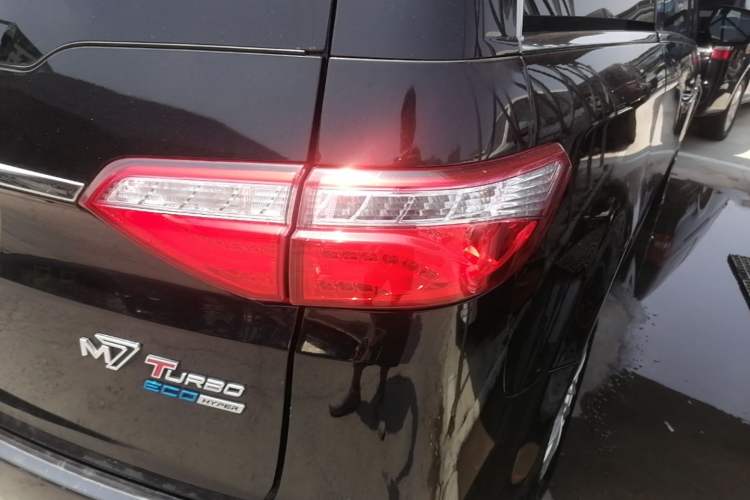 Used Luxgen Great 7 MPV 2016 2.0T Comfort Edition Exterior 3