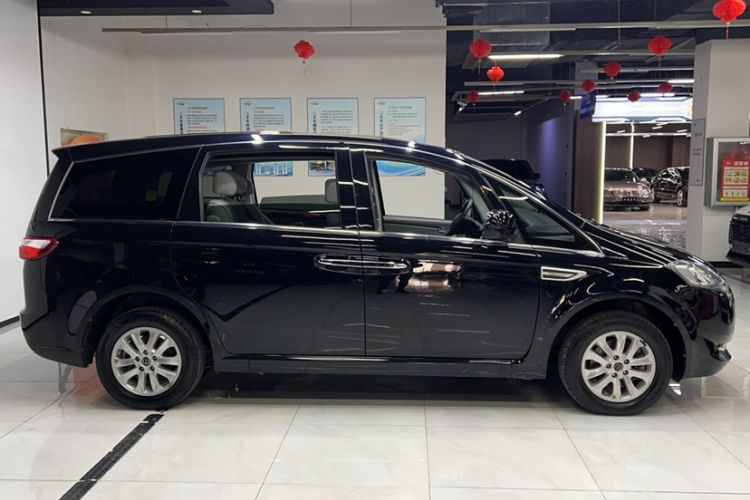 Used Luxgen Great 7 MPV 2016 2.0T Luxury Model Exterior 4