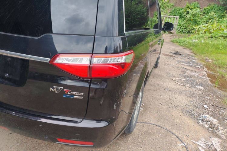 Used Luxgen Great 7 MPV 2016 2.0T Luxury Model Exterior 6