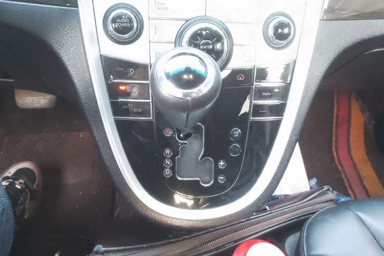 Used Luxgen Great 7 MPV 2016 2.0T Luxury Model Gear Lever