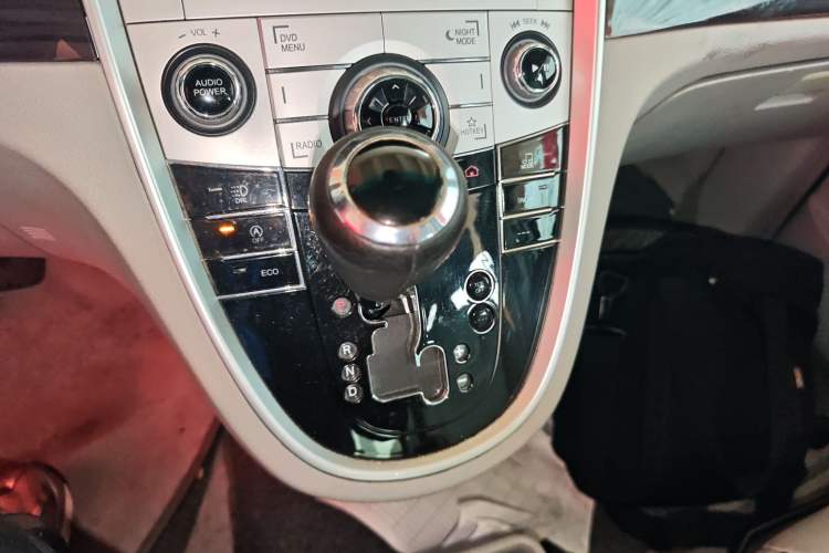 Used Luxgen Great 7 MPV 2016 2.0T Comfort Edition Gear Lever