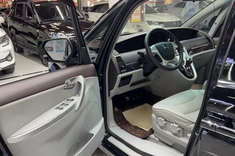 Used Luxgen Great 7 MPV 2016 2.0T Luxury Model Interior 1