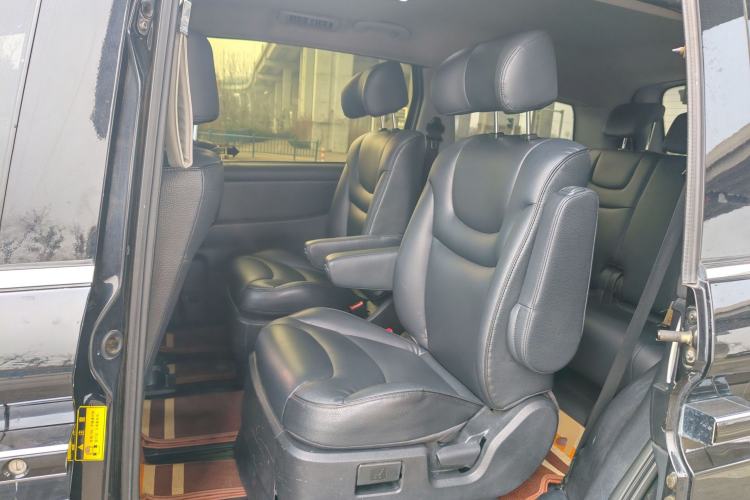 Used Luxgen Great 7 MPV 2016 2.0T Comfort Edition Interior 4
