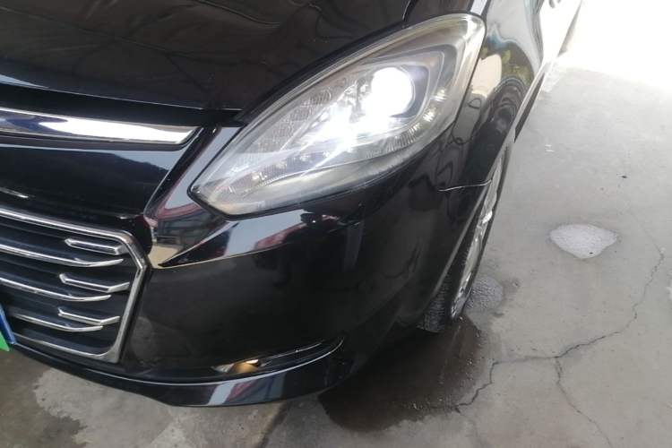 Used Luxgen Great 7 MPV 2016 2.0T Comfort Edition Left Front Headlight