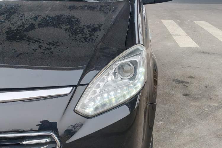 Used Luxgen Great 7 MPV 2016 2.0T Comfort Edition Left Front Headlight